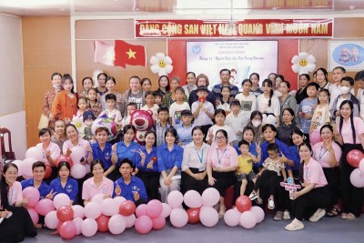 CHƯƠNG TRÌNH “THÁNG 11 – NGƯỜI THẦY ĐẦU TIÊN TRONG TIM CON”