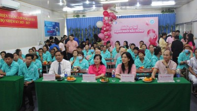 RẠNG NGỜI SẮC HỒNG – LAN TỎA NIỀM TIN ĐẾN NGƯỜI BỆNH NHÂN NGÀY QUỐC TẾ PHỤ NỮ 8/3